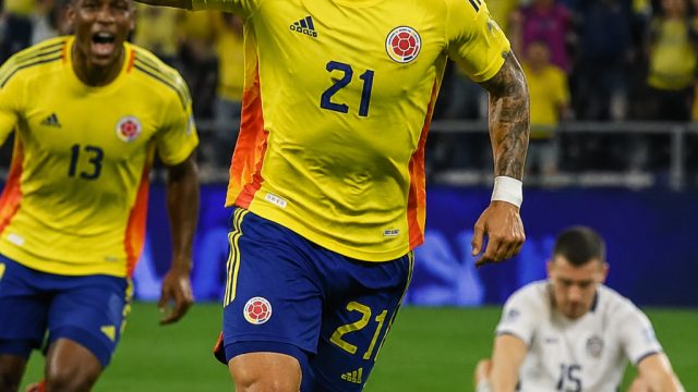 Colombia Advances to World Cup Knockouts with Muñoz's Heroic Goal